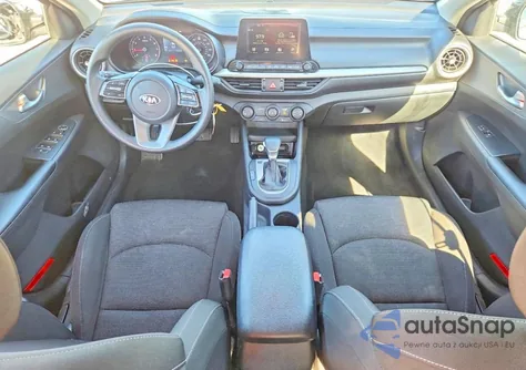 2021 Kia Forte Fe z USA, uszkodzony, nr VIN 3KPF24AD1ME275466